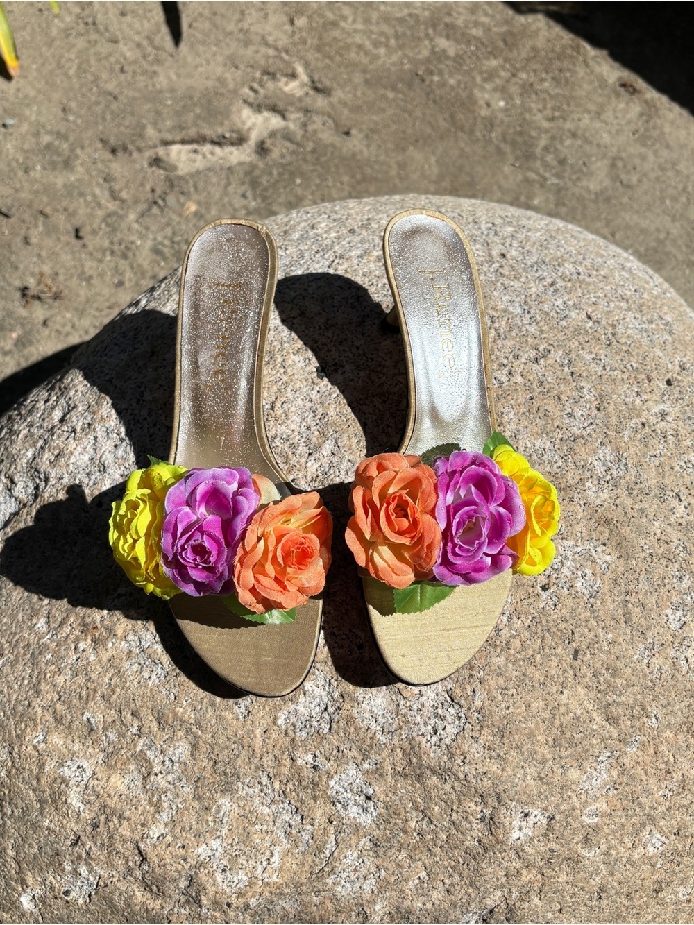 Women’s Size 8.5. J. Renee Gold Floral Slide Heels with Multicolor Flowers - Picture 4 of 11